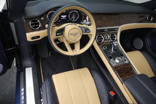 New 2023 Bentley Continental GTC Azure V8 for sale $334,475 at Alfa Romeo of Westport in Westport CT 06880 28