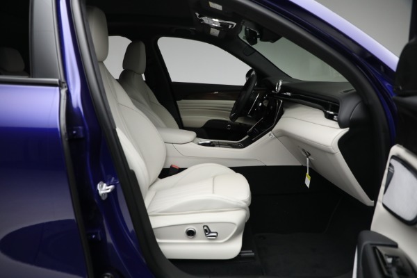 New 2023 Maserati Grecale Modena for sale $71,384 at Alfa Romeo of Westport in Westport CT 06880 14