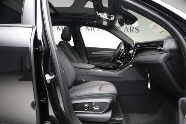 New 2023 Maserati Grecale GT for sale $73,797 at Alfa Romeo of Westport in Westport CT 06880 19