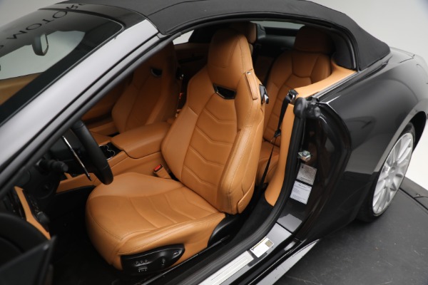 Used 2016 Maserati GranTurismo Sport for sale $75,900 at Alfa Romeo of Westport in Westport CT 06880 19