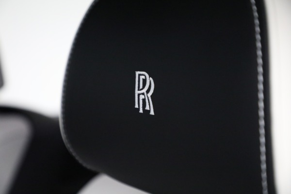 Used 2022 Rolls-Royce Black Badge Cullinan for sale $399,900 at Alfa Romeo of Westport in Westport CT 06880 16