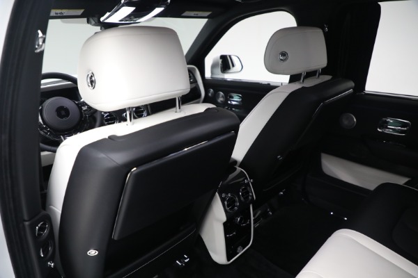 Used 2022 Rolls-Royce Black Badge Cullinan for sale $399,900 at Alfa Romeo of Westport in Westport CT 06880 21
