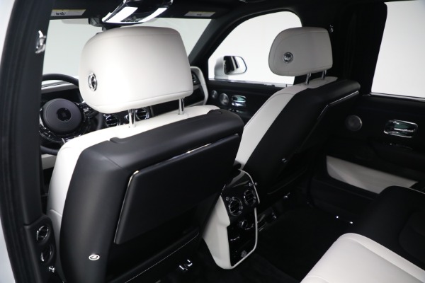 Used 2022 Rolls-Royce Black Badge Cullinan for sale Sold at Alfa Romeo of Westport in Westport CT 06880 21