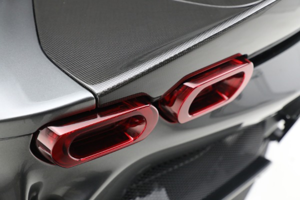 Used 2022 Ferrari SF90 Stradale for sale $739,900 at Alfa Romeo of Westport in Westport CT 06880 27