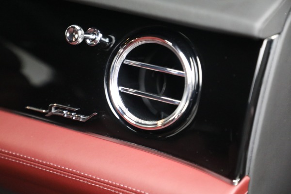 Used 2022 Bentley Bentayga Speed for sale $279,900 at Alfa Romeo of Westport in Westport CT 06880 28