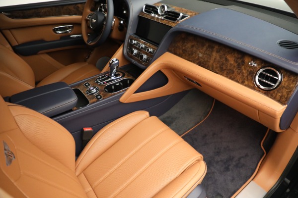 New 2023 Bentley Bentayga V8 for sale $233,825 at Alfa Romeo of Westport in Westport CT 06880 27