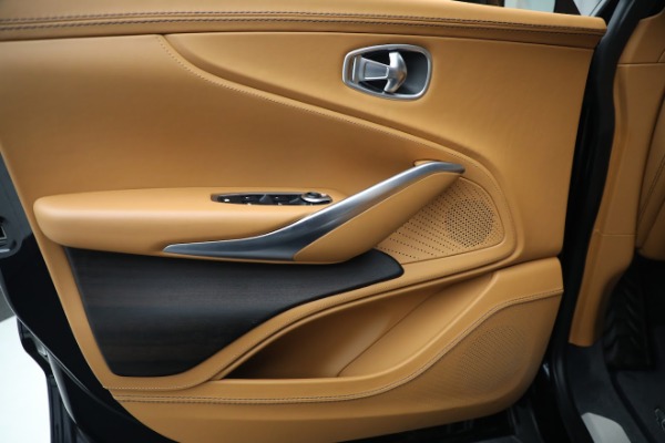 Used 2022 Aston Martin DBX for sale $169,900 at Alfa Romeo of Westport in Westport CT 06880 18