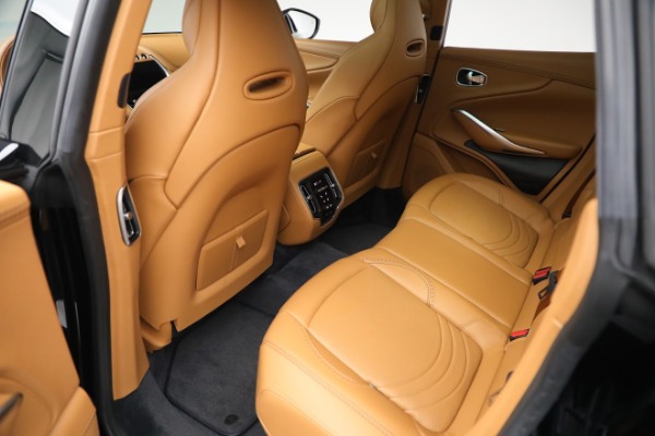 Used 2022 Aston Martin DBX for sale $169,900 at Alfa Romeo of Westport in Westport CT 06880 21