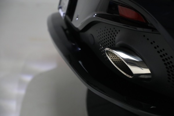 Used 2022 Aston Martin DBX for sale $169,900 at Alfa Romeo of Westport in Westport CT 06880 26