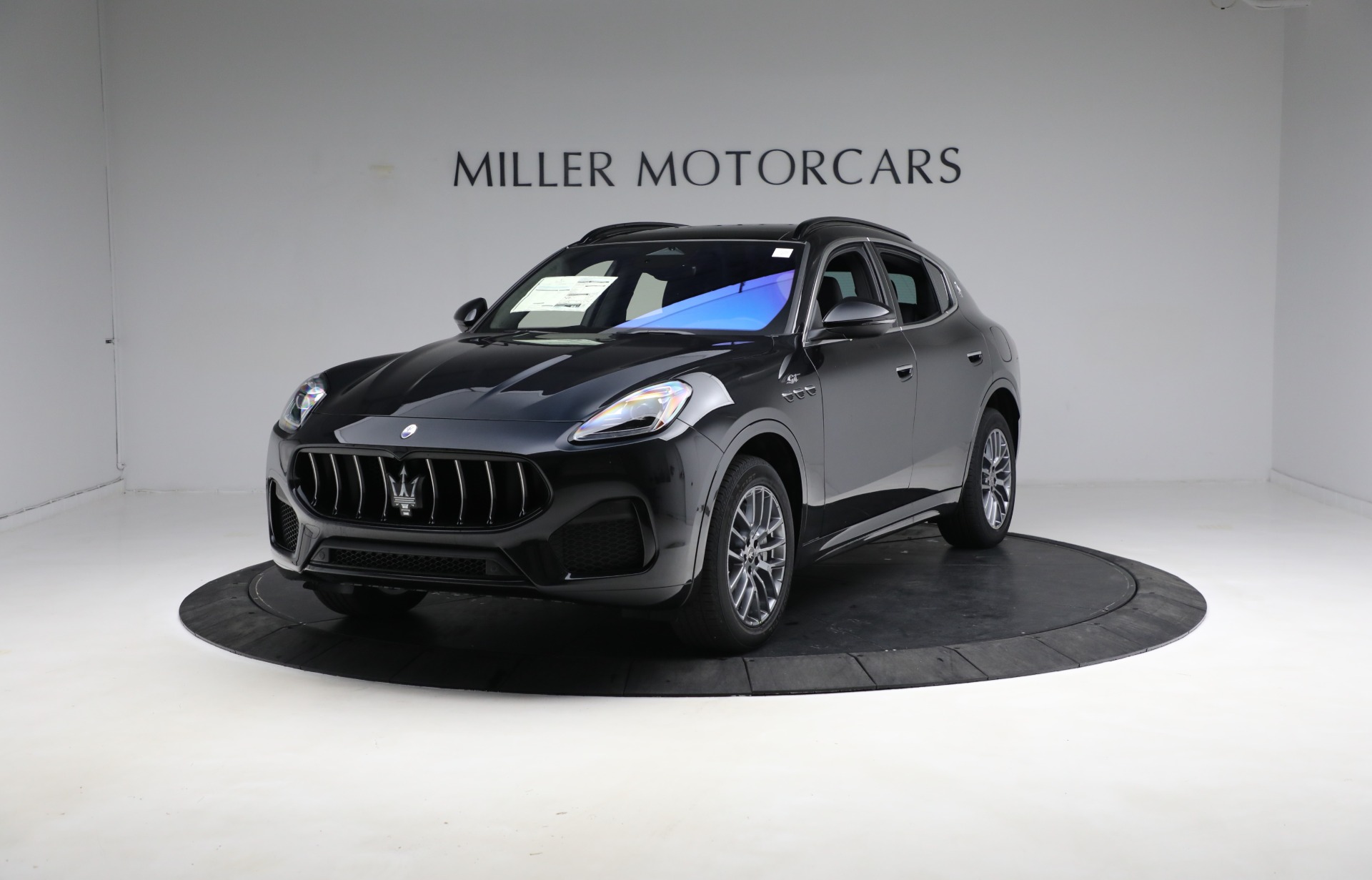 New 2023 Maserati Grecale GT for sale $70,347 at Alfa Romeo of Westport in Westport CT 06880 1
