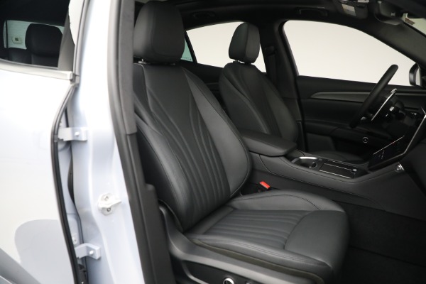 New 2023 Maserati Grecale GT for sale $70,197 at Alfa Romeo of Westport in Westport CT 06880 19