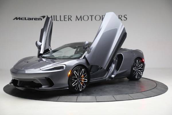 New 2023 McLaren GT for sale $216,098 at Alfa Romeo of Westport in Westport CT 06880 13