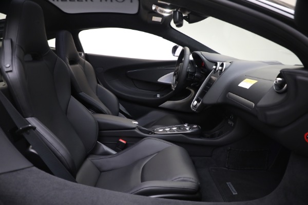 New 2023 McLaren GT for sale $216,098 at Alfa Romeo of Westport in Westport CT 06880 25