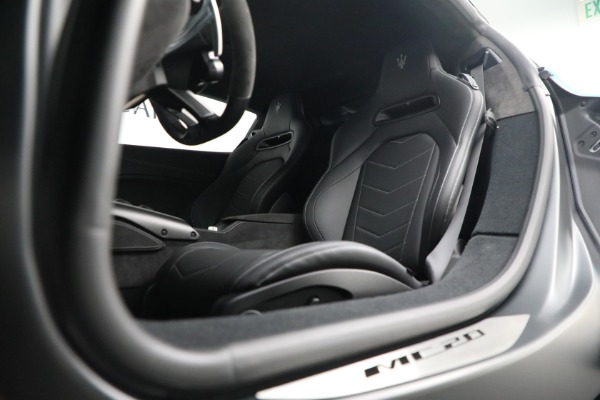 New 2023 Maserati MC20 for sale $325,895 at Alfa Romeo of Westport in Westport CT 06880 27
