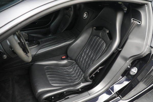 Used 2012 Bugatti Veyron 16.4 Super Sport for sale $3,350,000 at Alfa Romeo of Westport in Westport CT 06880 17