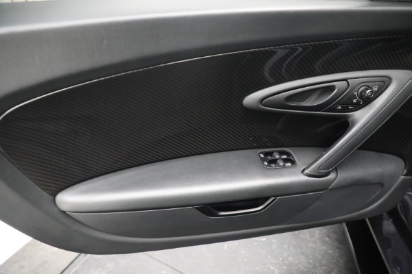 Used 2012 Bugatti Veyron 16.4 Super Sport for sale $3,350,000 at Alfa Romeo of Westport in Westport CT 06880 19