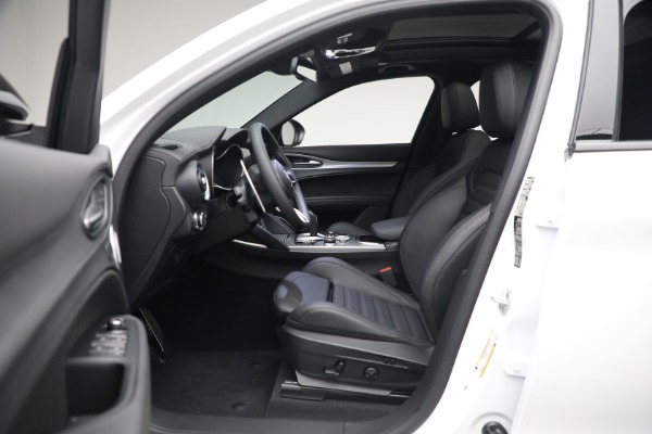 New 2023 Alfa Romeo Stelvio Veloce for sale $54,349 at Alfa Romeo of Westport in Westport CT 06880 14