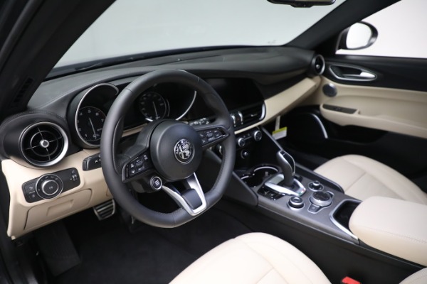 New 2023 Alfa Romeo Giulia Ti Lusso for sale $50,370 at Alfa Romeo of Westport in Westport CT 06880 16