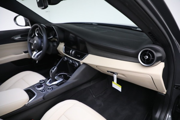 New 2023 Alfa Romeo Giulia Ti Lusso for sale $50,370 at Alfa Romeo of Westport in Westport CT 06880 21