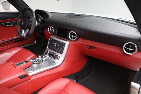 Used 2012 Mercedes-Benz SLS AMG for sale $149,900 at Alfa Romeo of Westport in Westport CT 06880 22