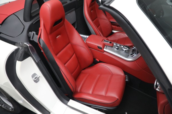 Used 2012 Mercedes-Benz SLS AMG for sale $149,900 at Alfa Romeo of Westport in Westport CT 06880 24