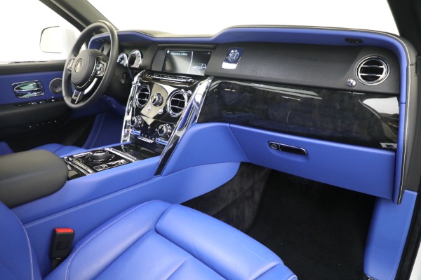 Used 2022 Rolls-Royce Cullinan for sale $335,900 at Alfa Romeo of Westport in Westport CT 06880 27