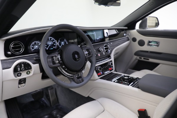 Used 2022 Rolls-Royce Ghost for sale $365,900 at Alfa Romeo of Westport in Westport CT 06880 14