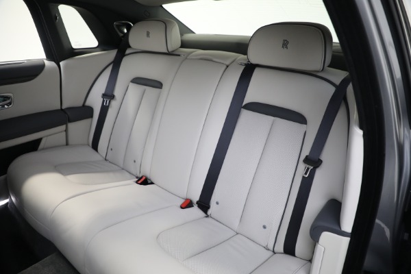 Used 2022 Rolls-Royce Ghost for sale $365,900 at Alfa Romeo of Westport in Westport CT 06880 19
