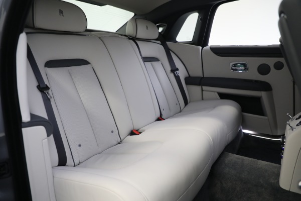 Used 2022 Rolls-Royce Ghost for sale $365,900 at Alfa Romeo of Westport in Westport CT 06880 26