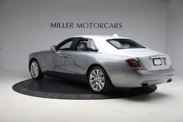 Used 2022 Rolls-Royce Ghost for sale $365,900 at Alfa Romeo of Westport in Westport CT 06880 8