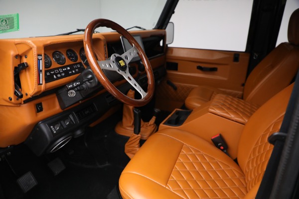 Used 1993 Land Rover Defender 110 for sale $195,900 at Alfa Romeo of Westport in Westport CT 06880 16