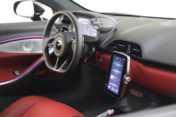 New 2023 McLaren Artura TechLux for sale $274,210 at Alfa Romeo of Westport in Westport CT 06880 25