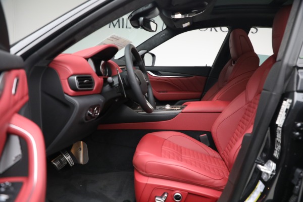 New 2023 Maserati Levante Trofeo for sale $170,866 at Alfa Romeo of Westport in Westport CT 06880 13