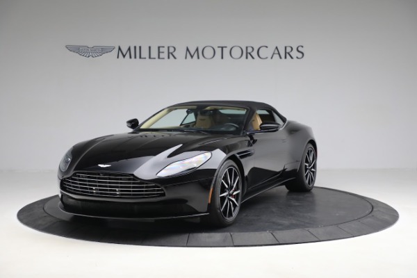 Used 2019 Aston Martin DB11 Volante for sale $139,900 at Alfa Romeo of Westport in Westport CT 06880 12