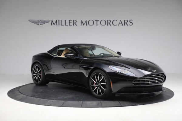 Used 2019 Aston Martin DB11 Volante for sale $139,900 at Alfa Romeo of Westport in Westport CT 06880 17
