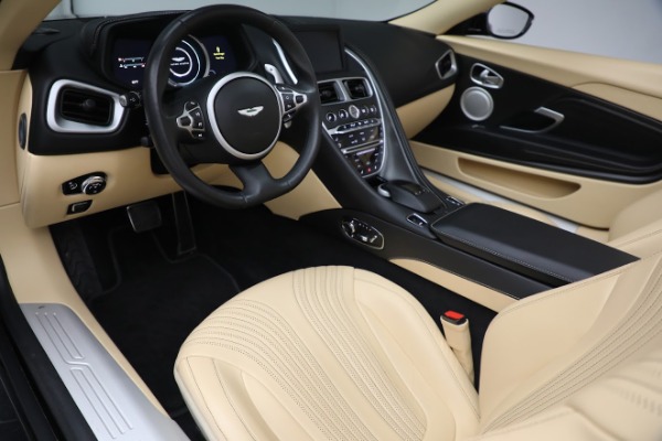 Used 2019 Aston Martin DB11 Volante for sale $139,900 at Alfa Romeo of Westport in Westport CT 06880 18