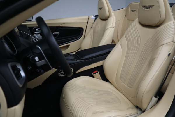Used 2019 Aston Martin DB11 Volante for sale $139,900 at Alfa Romeo of Westport in Westport CT 06880 20