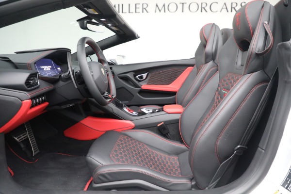Used 2021 Lamborghini Huracan LP 610-2 EVO Spyder for sale $289,900 at Alfa Romeo of Westport in Westport CT 06880 24