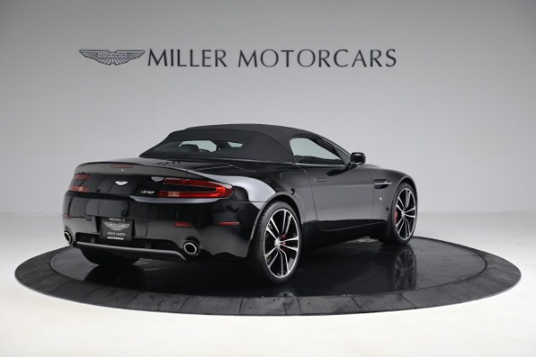 Used 2009 Aston Martin V8 Vantage Roadster for sale $59,900 at Alfa Romeo of Westport in Westport CT 06880 16