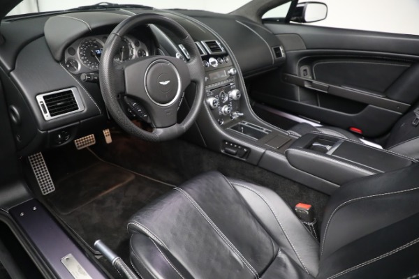 Used 2009 Aston Martin V8 Vantage Roadster for sale $59,900 at Alfa Romeo of Westport in Westport CT 06880 19