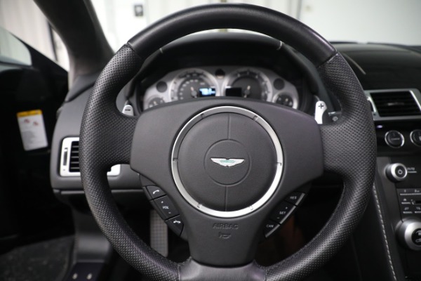 Used 2009 Aston Martin V8 Vantage Roadster for sale $59,900 at Alfa Romeo of Westport in Westport CT 06880 25