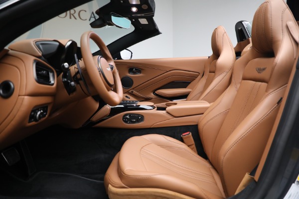 New 2023 Aston Martin Vantage V8 for sale $201,486 at Alfa Romeo of Westport in Westport CT 06880 20
