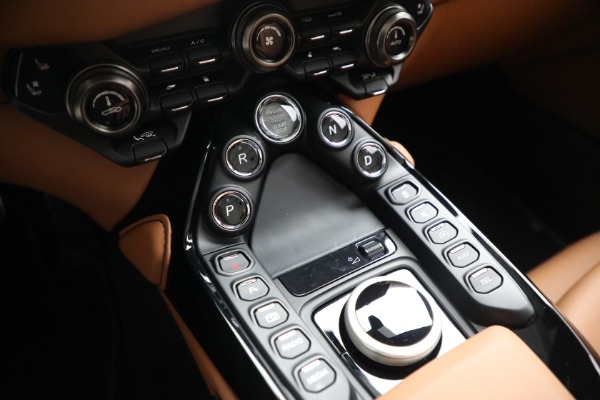 New 2023 Aston Martin Vantage V8 for sale $201,486 at Alfa Romeo of Westport in Westport CT 06880 25