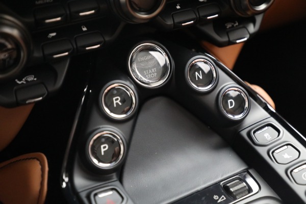 New 2023 Aston Martin Vantage V8 for sale $201,486 at Alfa Romeo of Westport in Westport CT 06880 26