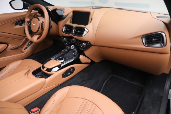 New 2023 Aston Martin Vantage V8 for sale $201,486 at Alfa Romeo of Westport in Westport CT 06880 27