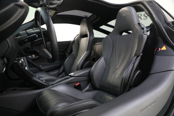 Used 2018 McLaren 720S Luxury for sale $249,900 at Alfa Romeo of Westport in Westport CT 06880 22