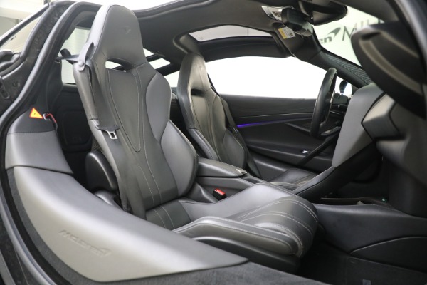 Used 2018 McLaren 720S Luxury for sale $249,900 at Alfa Romeo of Westport in Westport CT 06880 26