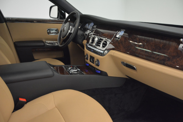 Used 2011 Rolls-Royce Ghost for sale Sold at Alfa Romeo of Westport in Westport CT 06880 27