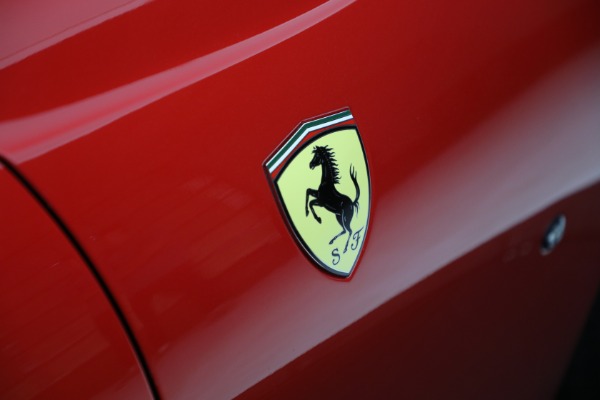 Used 2018 Ferrari 812 Superfast for sale $395,900 at Alfa Romeo of Westport in Westport CT 06880 20