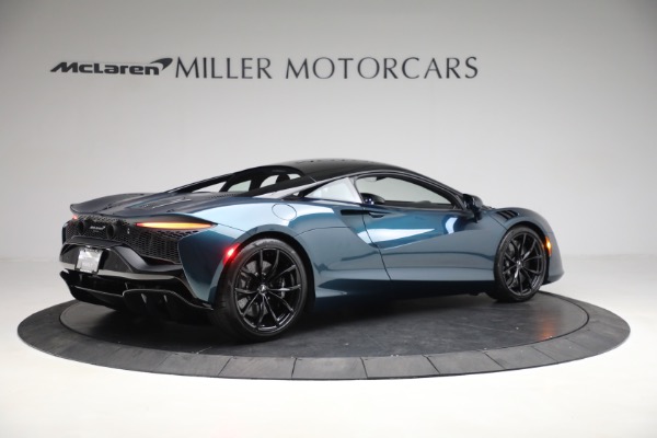 New 2023 McLaren Artura TechLux for sale $263,525 at Alfa Romeo of Westport in Westport CT 06880 8